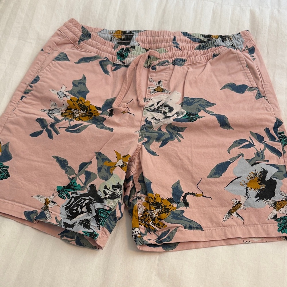 Vans Pink Floral Patterned Shorts